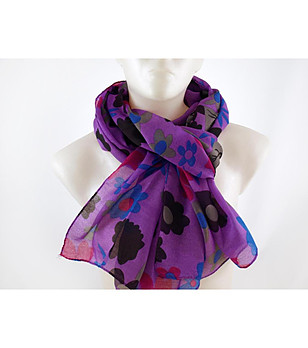 Лилав дамски шал с принт снимка