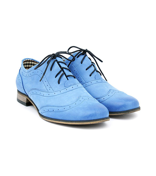Сини дамски кожени обувки снимка