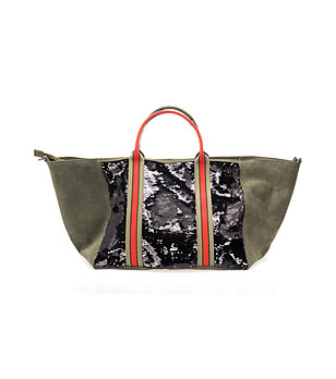 Дамска кожена чанта в цвят маслина с лъскав панел снимка