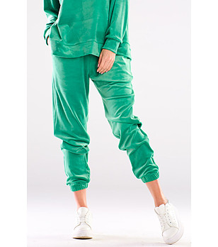 Дамски спортен панталон в зелено Alenia снимка