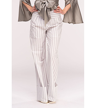 Памучен дамски панталон на райе в сиво и бяло снимка