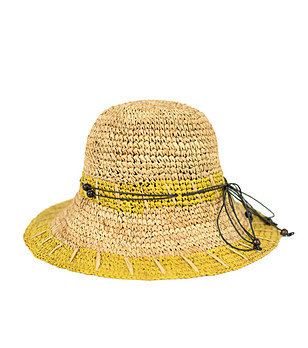 Бежова дамска шапка с кантове в цвят горчица Korina снимка
