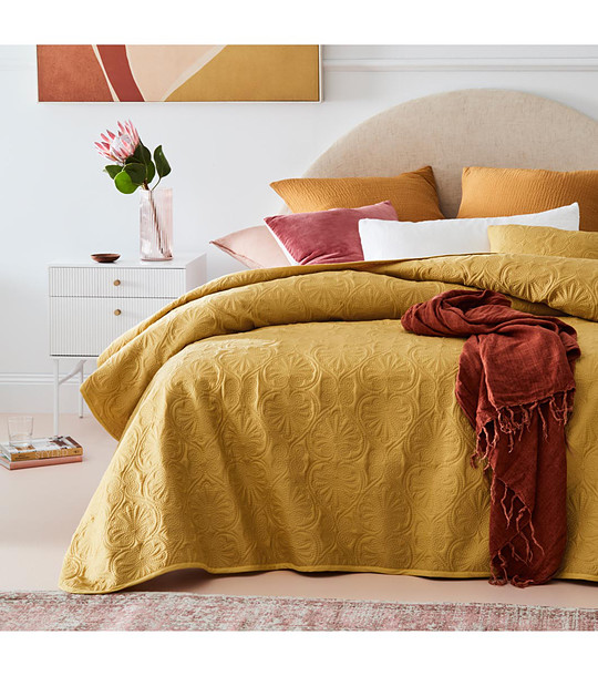 Шалте за легло в цвят горчица Leila 220x200 см снимка