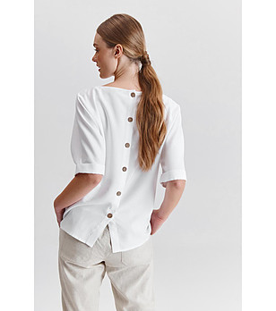 Дамска блуза в бяло Goza с копчета при гърба снимка