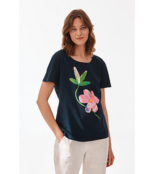Тъмносиня дамска тениска с принт цвете Lotmia снимка