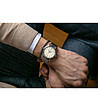 Unisex часовник в сребристо с циферблат в екрю Geneva-1 снимка