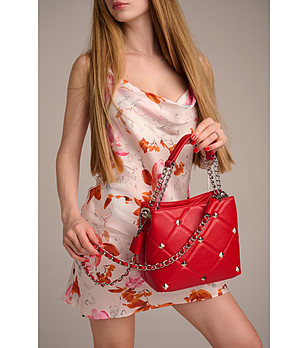 Червена дамска кожена чанта с декорация Lisette снимка