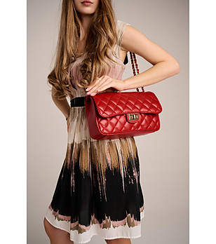 Дамска кожена чанта в червено Ambra снимка