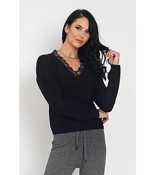 Черен дамски пуловер с дантела Vivi снимка