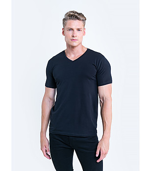 Мъжка памучна черна тениска с V-образно деколте Davado снимка