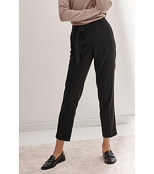Дамски черен панталон Maltani с колан снимка