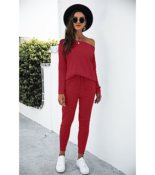 Червен дамски комплект от блуза и панталон Dita снимка