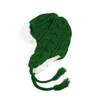Зелена дамска шапка ушанка снимка