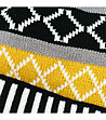 Unisex шапка в черно, бяло и жълто -1 снимка