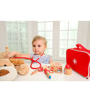 Куфар с дървени медицински принадлежности Little doctor снимка