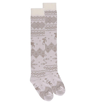 Дълги чорапи в бяло и бежово със зимни мотиви снимка