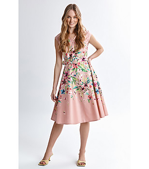 Розова памучна рокля с флорален принт Fara снимка