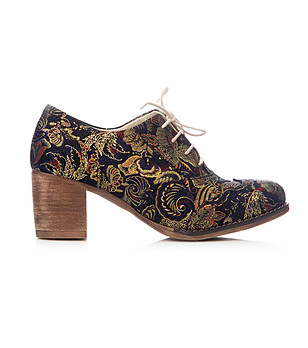 Кожени дамски обувки на ток със златист пейсли принт Oxford снимка