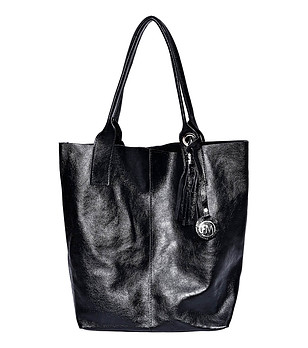 Дълбока дамска кожена чанта в черно Mona снимка