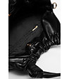 Черна дамска чанта с набори-4 снимка
