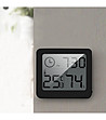 Дигитален домашен термометър в черно-1 снимка