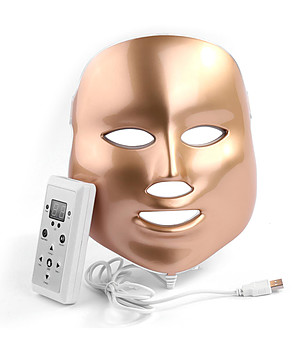 Златна LED маска за лице за светлинна терапия снимка