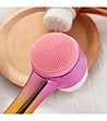 Двустранна почистваща четка за лице в розово и златисто-1 снимка