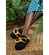 Дамски чехли в черно и златисто-4 снимка