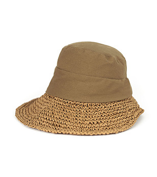 Дамска светлокафява шапка от естествени материали Kalona снимка
