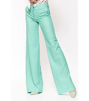 Дамски светлозелен панталон Zosia снимка
