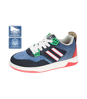 Детски маратонки в синьо, червено и бяло с елементи от естествена кожа снимка