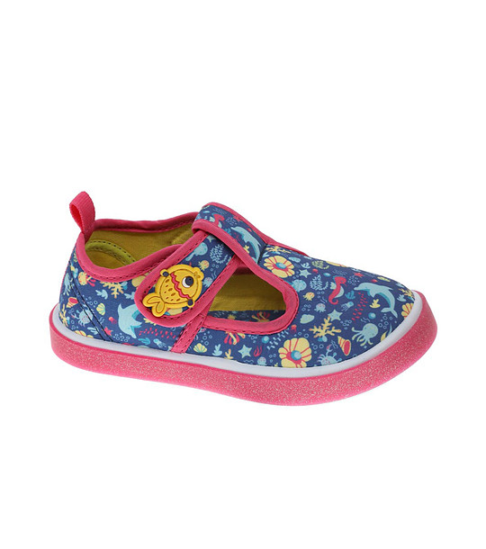 Сини бебешки обувки с принт и розови кантове снимка