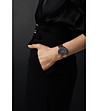 Дамски розовозлатист часовник с циферблат в черно Anna -1 снимка