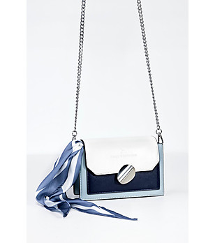 Дамска чанта за рамо в синьо и бяло с шалче Susan снимка