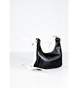 Черна дамска чанта с бяла дръжка Edona снимка