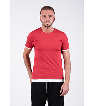 Мъжка тениска в червено с бели кантове Bernard снимка