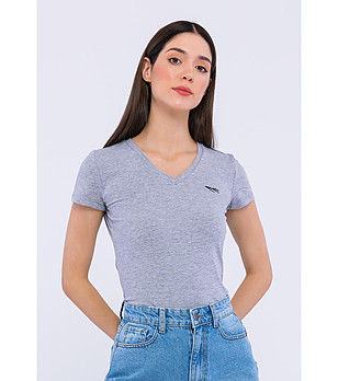 Дамска памучна тениска в сив меланж с V-образно деколте снимка