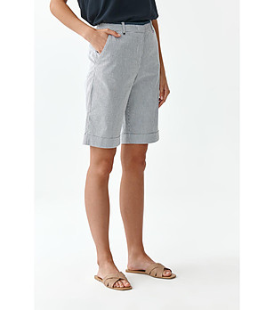 Дамски къси панталони на райе в бяло и тъмносиньо Riki снимка