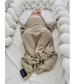 Бежово бебешко одеяло от бамбук снимка