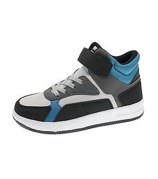 Детски боти в сиво, бяло и синьо снимка