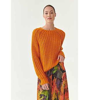 Дамски оранжев пуловер Nitero снимка