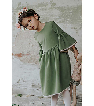 Детска рокля в зелено Milla снимка