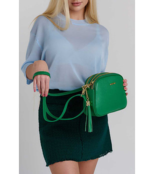 Зелена малка дамска чанта Vencia снимка