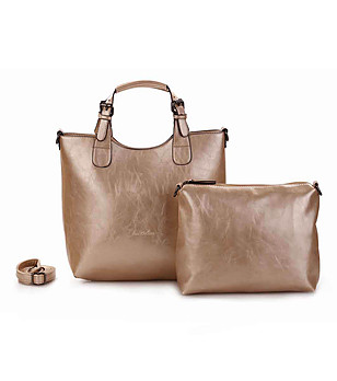 Дамска чанта в бронзов нюанс с несесер Carla снимка