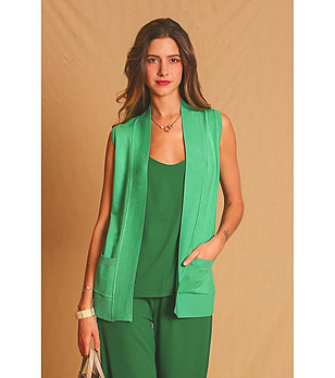 Зелен дамски елек от фино плетиво снимка