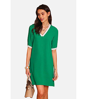Зелена рокля с контрастни детайли Carian снимка