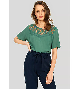 Елегантна дамска блуза в зелен нюанс Donna снимка