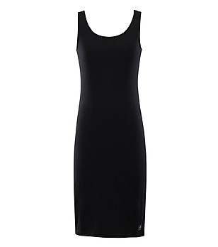 Памучна вталена рокля в черен цвят Brewa снимка