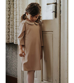 Бежова детска рокля Emma снимка