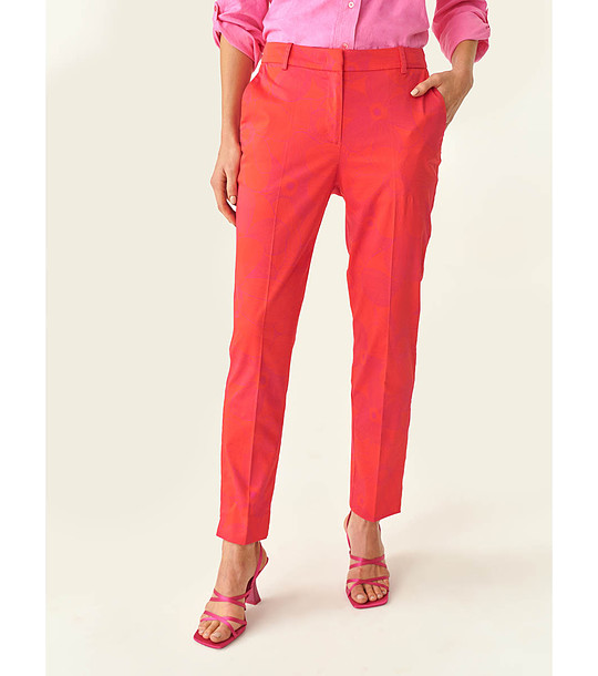 Червен дамски панталон с флорален принт в розово Juli снимка